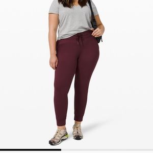 Lululemon ready to rulu joggers